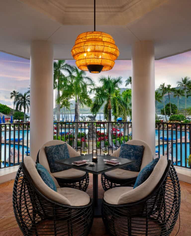 A luxurious honeymoon destination in Kauaʻi, featuring stunning ocean views and elegant architecture.